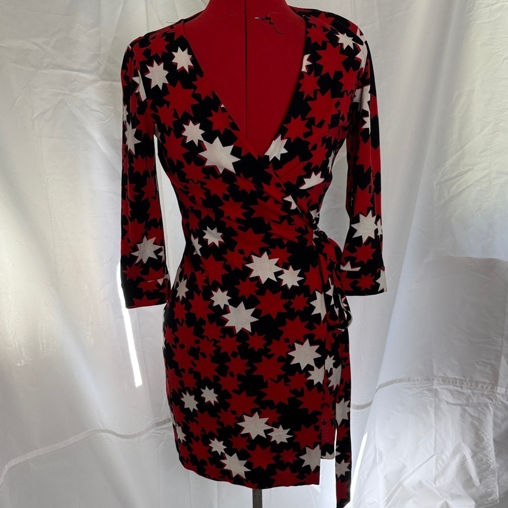 Diane Von Furstenberg New Julian Two Mini Red and Black Wrap Dress